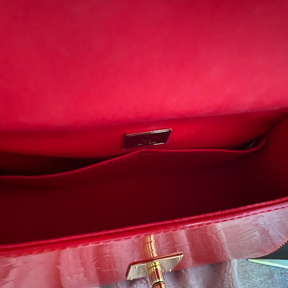 Louis Vuitton Monogram Pasadena Vernis Crossbody - Picture 4 of 8